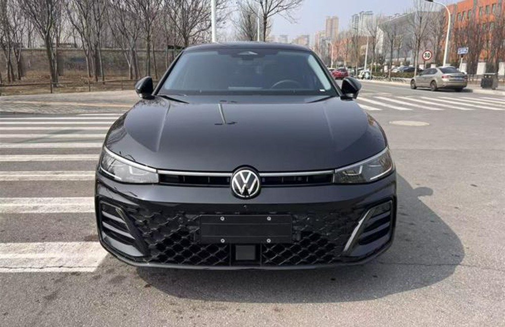 imgi_4_Volkswagen Passat 2 2026 Volkswagen Passat Pro 380TSI Dragon Edition– Ready for Export From China | Les voitures chinoises en République démocratique du Congo - Image 1